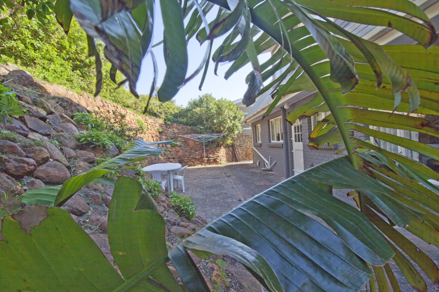 To Let 3 Bedroom Property for Rent in Glencairn Western Cape